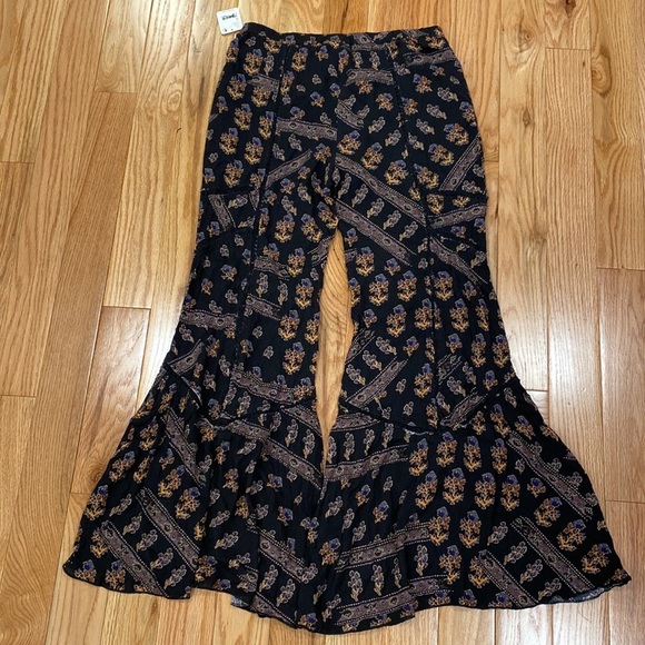 Free People Boho Fiji Feelings Flare Pants - Picture 3 of 7